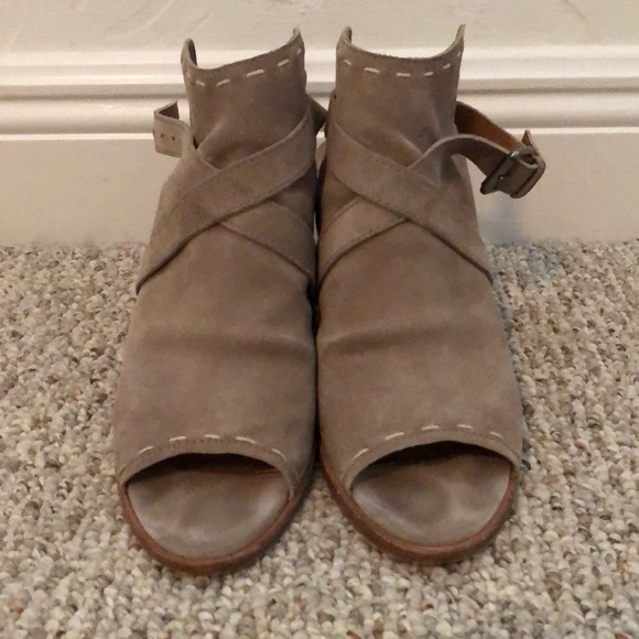 Frye sandal - Picture 2 of 5